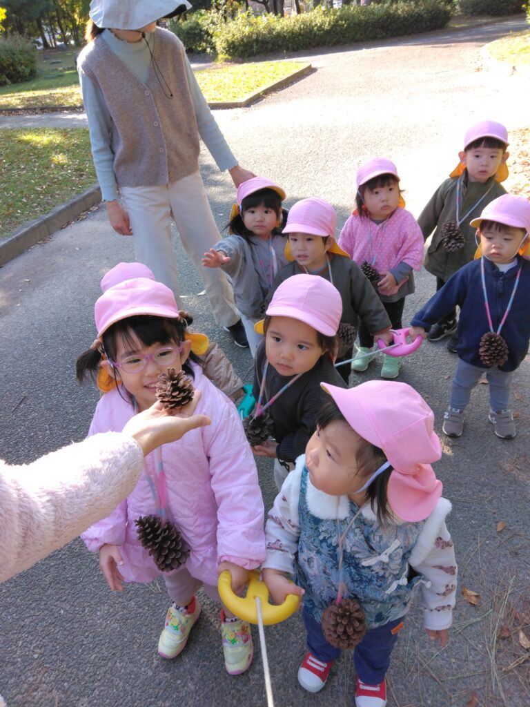 まつぼっくりがあったとさ